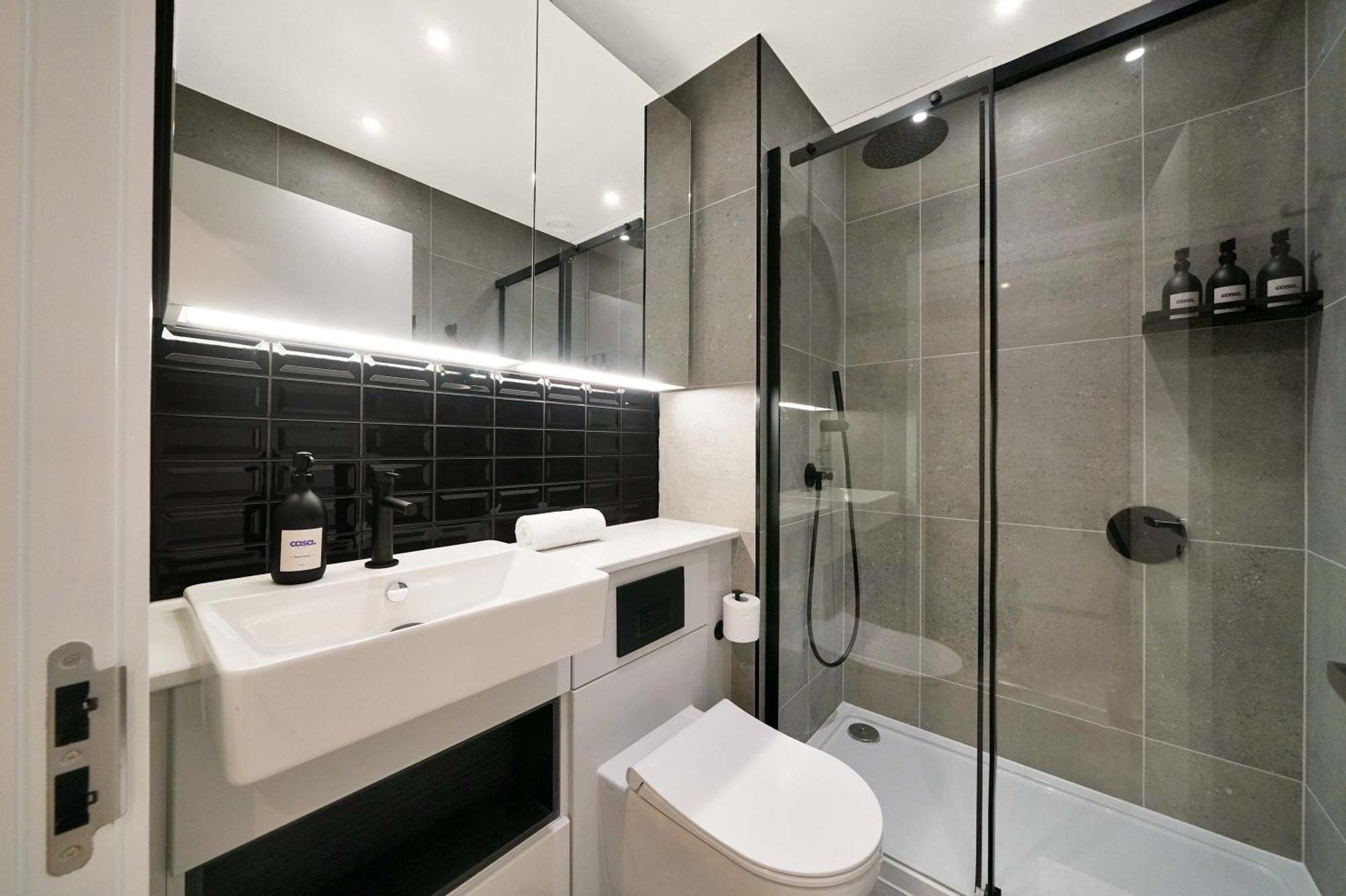 Rosso 2br & Views * Londra