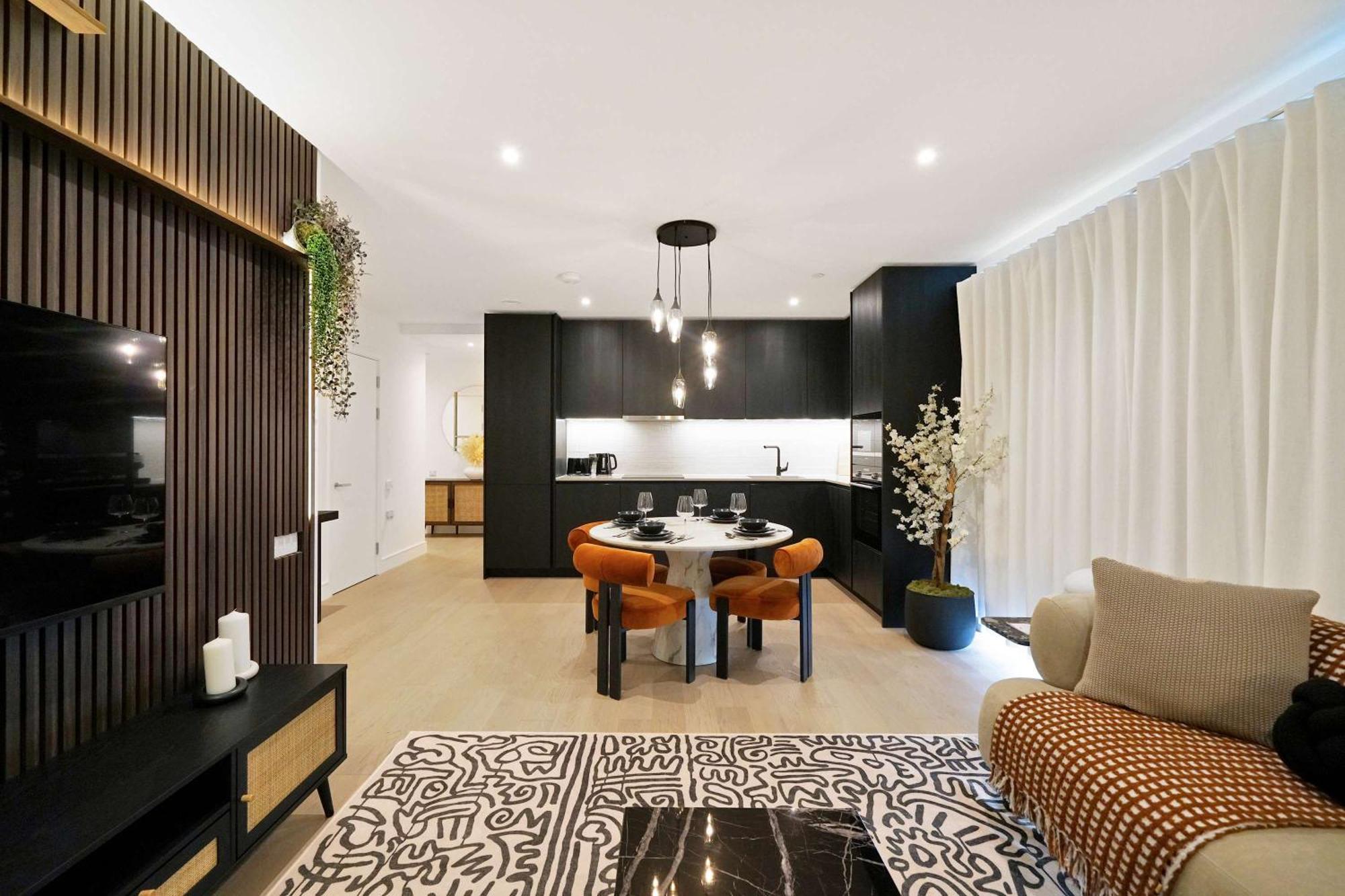 Rosso 2br & Views * Londra